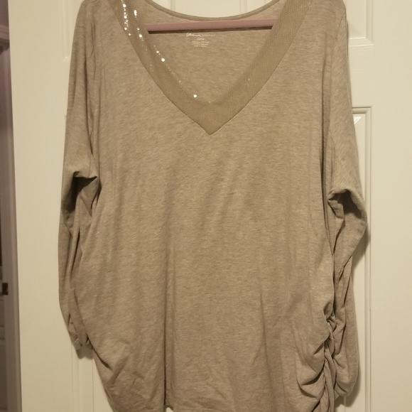 22/24 Sequin Trim Top - Picture 1 of 1